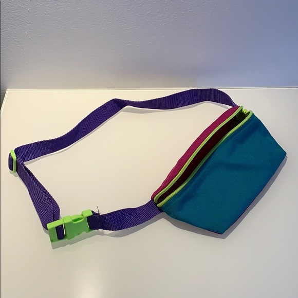 Retro fanny pack🔥